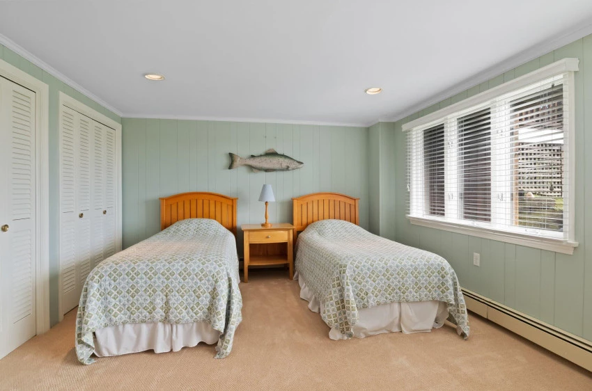 17 Geranium Drive, Chatham, Massachusetts 02633, 3 Bedrooms Bedrooms, 7 Rooms Rooms,2 BathroomsBathrooms,Residential,For Sale,17 Geranium Drive,22304709