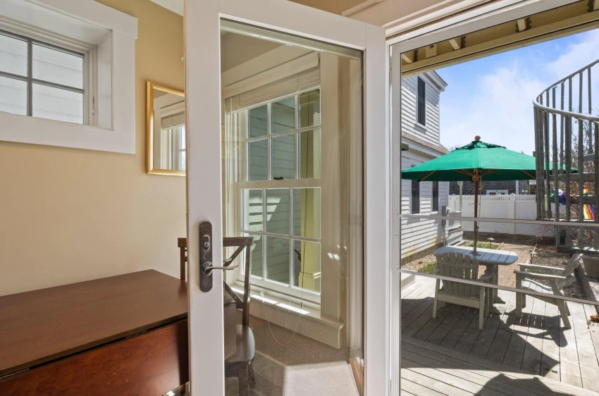 4 Atwood Avenue # 3, Provincetown, Massachusetts 02657, 1 Bedroom Bedrooms, 2 Rooms Rooms,1 BathroomBathrooms,Residential,For Sale,Other,4 Atwood Avenue # 3,22304802