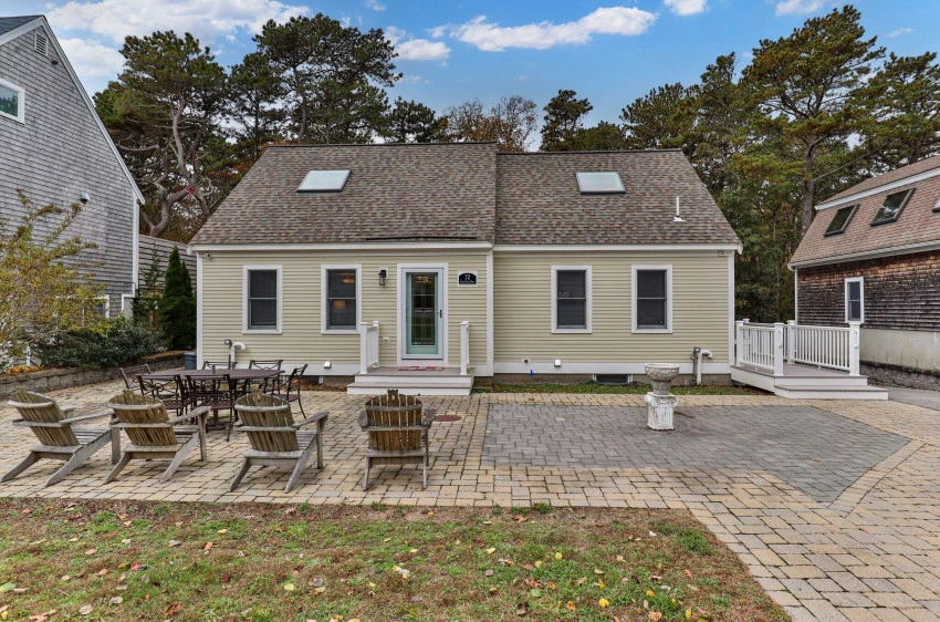 72 Race Point Road, Provincetown, Massachusetts 02657, 3 Bedrooms Bedrooms, 6 Rooms Rooms,4 BathroomsBathrooms,Residential,For Sale,72 Race Point Road,22304903