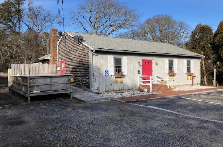 986 Route 28, Harwich, Massachusetts 02645, ,Commercial Sale,For Sale,986 Route 28,22400192