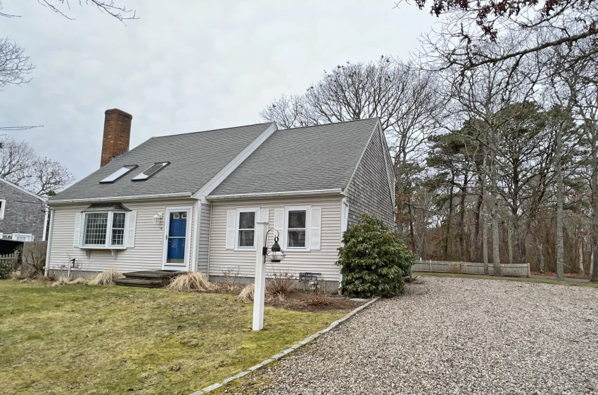 14 South West Drive, South Yarmouth, Massachusetts 02664, 3 Bedrooms Bedrooms, 7 Rooms Rooms,2 BathroomsBathrooms,Residential,For Sale,14 South West Drive,22300261