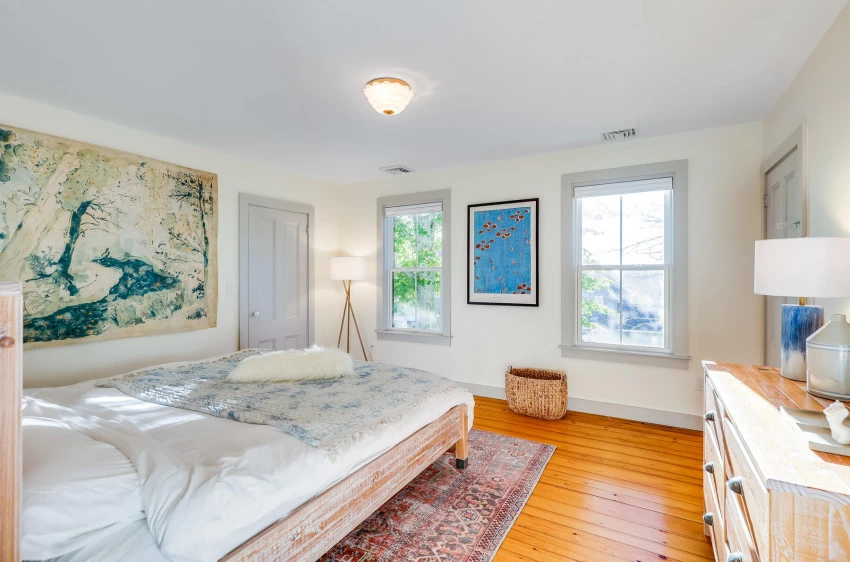 3 High Street, Woods Hole, Massachusetts 02543, 4 Bedrooms Bedrooms, 8 Rooms Rooms,2 BathroomsBathrooms,Residential Lease,For Rent,3 High Street,22400295