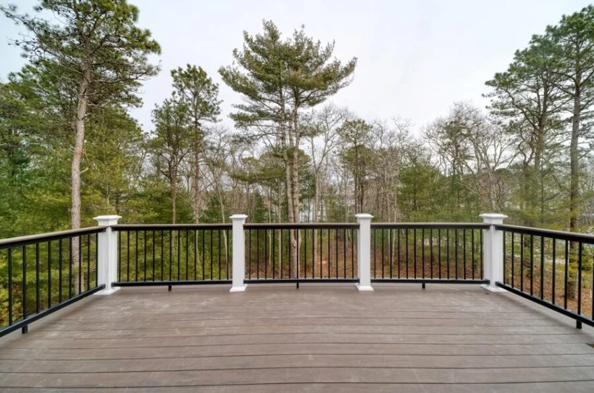 206 Meadow Neck, East Falmouth, Massachusetts 02536, 7 Bedrooms Bedrooms, 12 Rooms Rooms,6 BathroomsBathrooms,Residential,For Sale,206 Meadow Neck,22400418