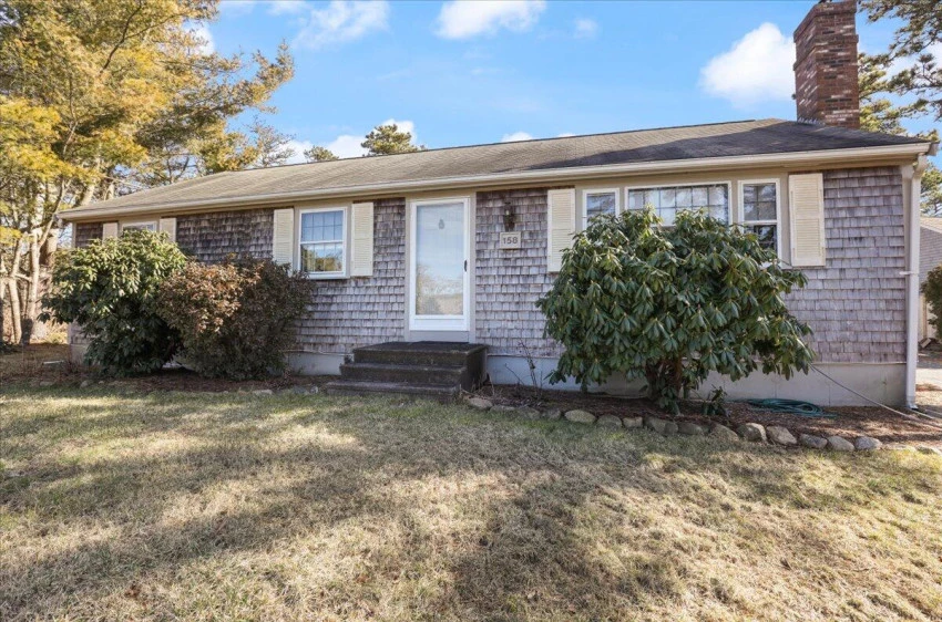 158 Holly Drive, South Chatham, Massachusetts 02659, 3 Bedrooms Bedrooms, 6 Rooms Rooms,3 BathroomsBathrooms,Residential,For Sale,158 Holly Drive,22400558