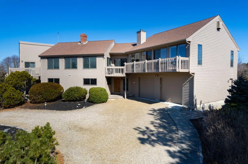 10 Mark Way, West Yarmouth, Massachusetts 02673, 4 Bedrooms Bedrooms, 10 Rooms Rooms,4 BathroomsBathrooms,Residential,For Sale,10 Mark Way,22401040