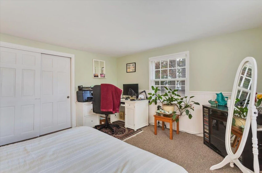 64 Blueberry Hill Road, Hyannis, Massachusetts 02601, 3 Bedrooms Bedrooms, 6 Rooms Rooms,2 BathroomsBathrooms,Residential,For Sale,64 Blueberry Hill Road,22304093