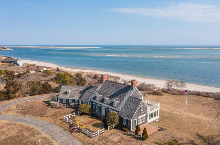 504 Old Harbor Road, North Chatham, Massachusetts 02650, 8 Bedrooms Bedrooms, 11 Rooms Rooms,6 BathroomsBathrooms,Residential,For Sale,504 Old Harbor Road,22400780