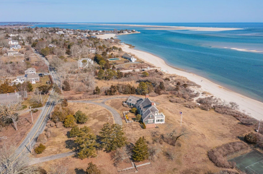 504 Old Harbor Road, North Chatham, Massachusetts 02650, 8 Bedrooms Bedrooms, 11 Rooms Rooms,6 BathroomsBathrooms,Residential,For Sale,504 Old Harbor Road,22400780