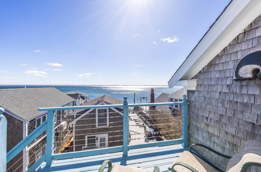 43 Commercial Street, Provincetown, Massachusetts 02657, 3 Bedrooms Bedrooms, 7 Rooms Rooms,2 BathroomsBathrooms,Residential,For Sale,Dr. Dons,43 Commercial Street,22401465