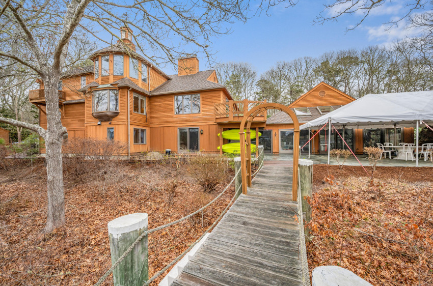 123 Green Pond Road, East Falmouth, Massachusetts 02536, 4 Bedrooms Bedrooms, 12 Rooms Rooms,5 BathroomsBathrooms,Residential,For Sale,123 Green Pond Road,22401527