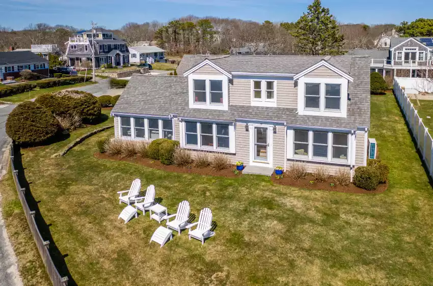 10 Bay Road, West Yarmouth, Massachusetts 02673, 4 Bedrooms Bedrooms, 8 Rooms Rooms,3 BathroomsBathrooms,Residential,For Sale,10 Bay Road,22401521