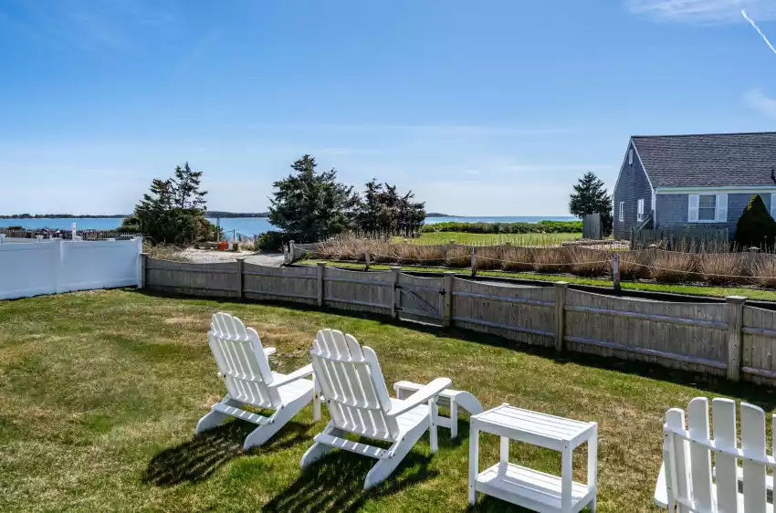 10 Bay Road, West Yarmouth, Massachusetts 02673, 4 Bedrooms Bedrooms, 8 Rooms Rooms,3 BathroomsBathrooms,Residential,For Sale,10 Bay Road,22401521