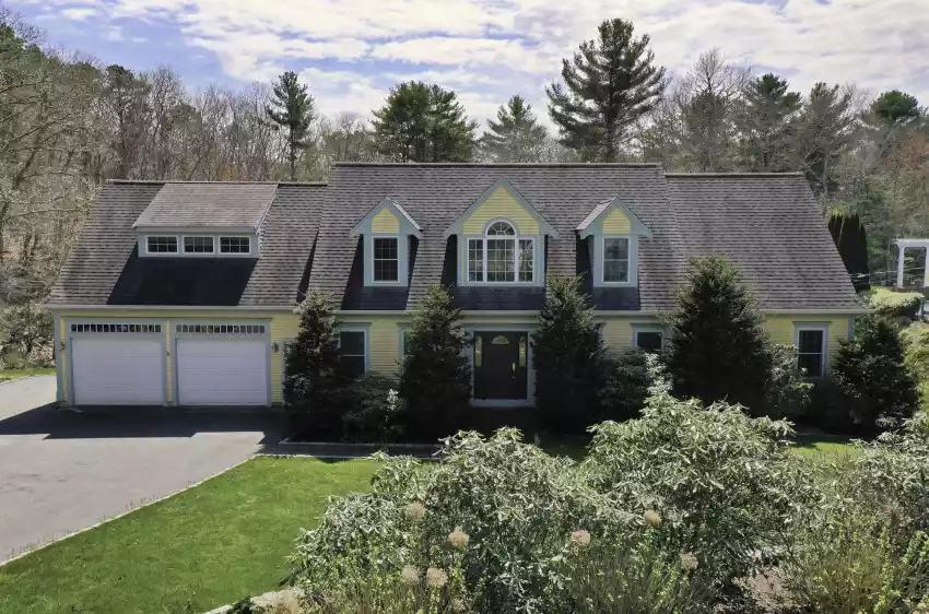 144 Curley Boulevard, North Falmouth, Massachusetts 02556, 4 Bedrooms Bedrooms, 7 Rooms Rooms,2 BathroomsBathrooms,Residential,For Sale,144 Curley Boulevard,22401617