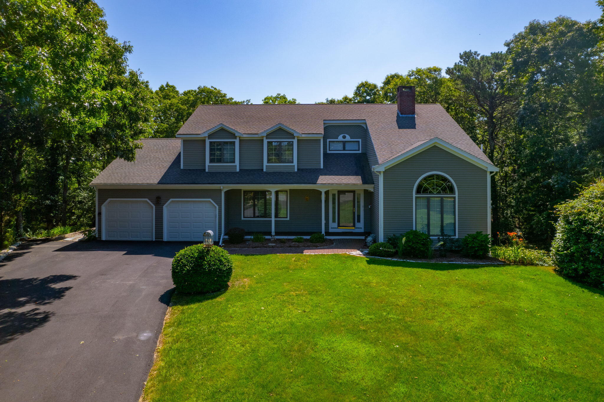 1 Punch Bowl Drive, Falmouth, Massachusetts 02540, 5 Bedrooms Bedrooms, 8 Rooms Rooms,3 BathroomsBathrooms,Residential,For Sale,1 Punch Bowl Drive,22401799