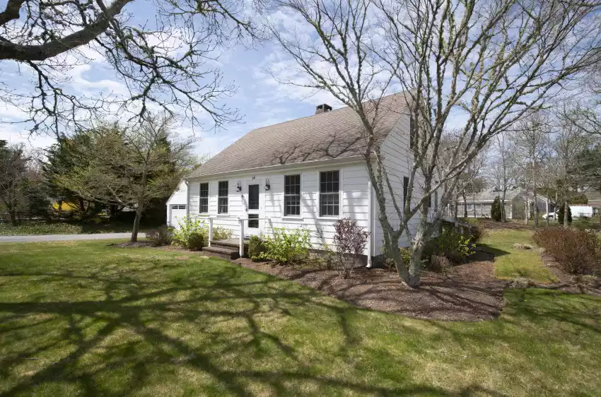 216 Lower County Road, West Harwich, Massachusetts 02671, 3 Bedrooms Bedrooms, 8 Rooms Rooms,2 BathroomsBathrooms,Residential,For Sale,216 Lower County Road,22401940