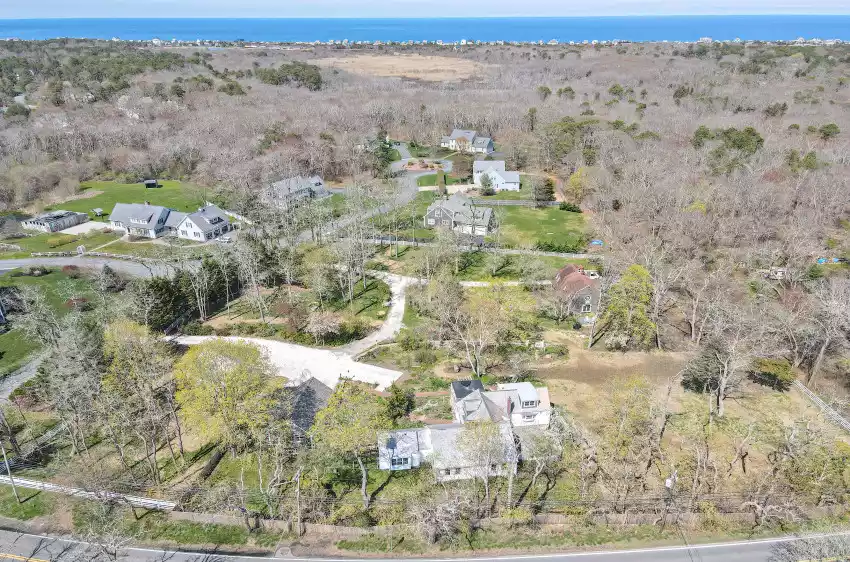 405 Route 6a, East Sandwich, Massachusetts 02537, 4 Bedrooms Bedrooms, 12 Rooms Rooms,3 BathroomsBathrooms,Residential,For Sale,405 Route 6a,22401272