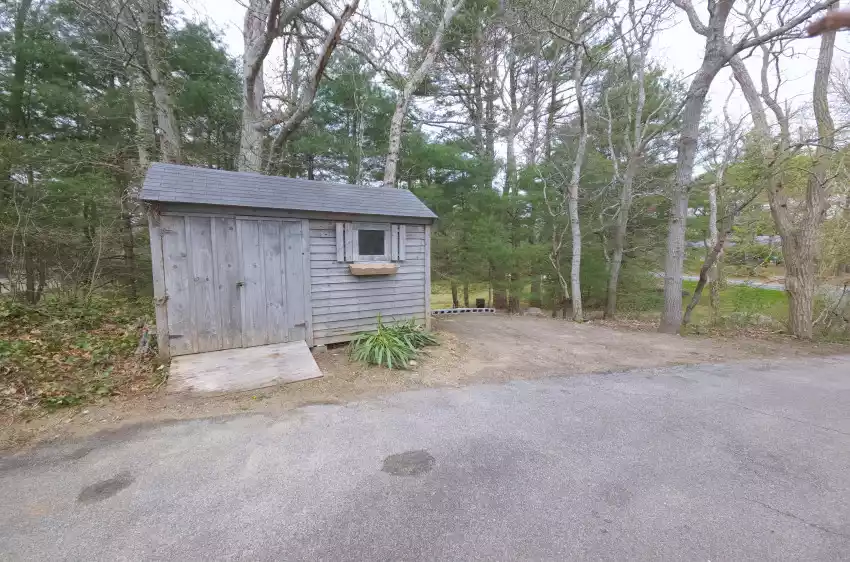 326 Tubman Road, Brewster, Massachusetts 02631, 3 Bedrooms Bedrooms, 5 Rooms Rooms,2 BathroomsBathrooms,Residential,For Sale,326 Tubman Road,22401963