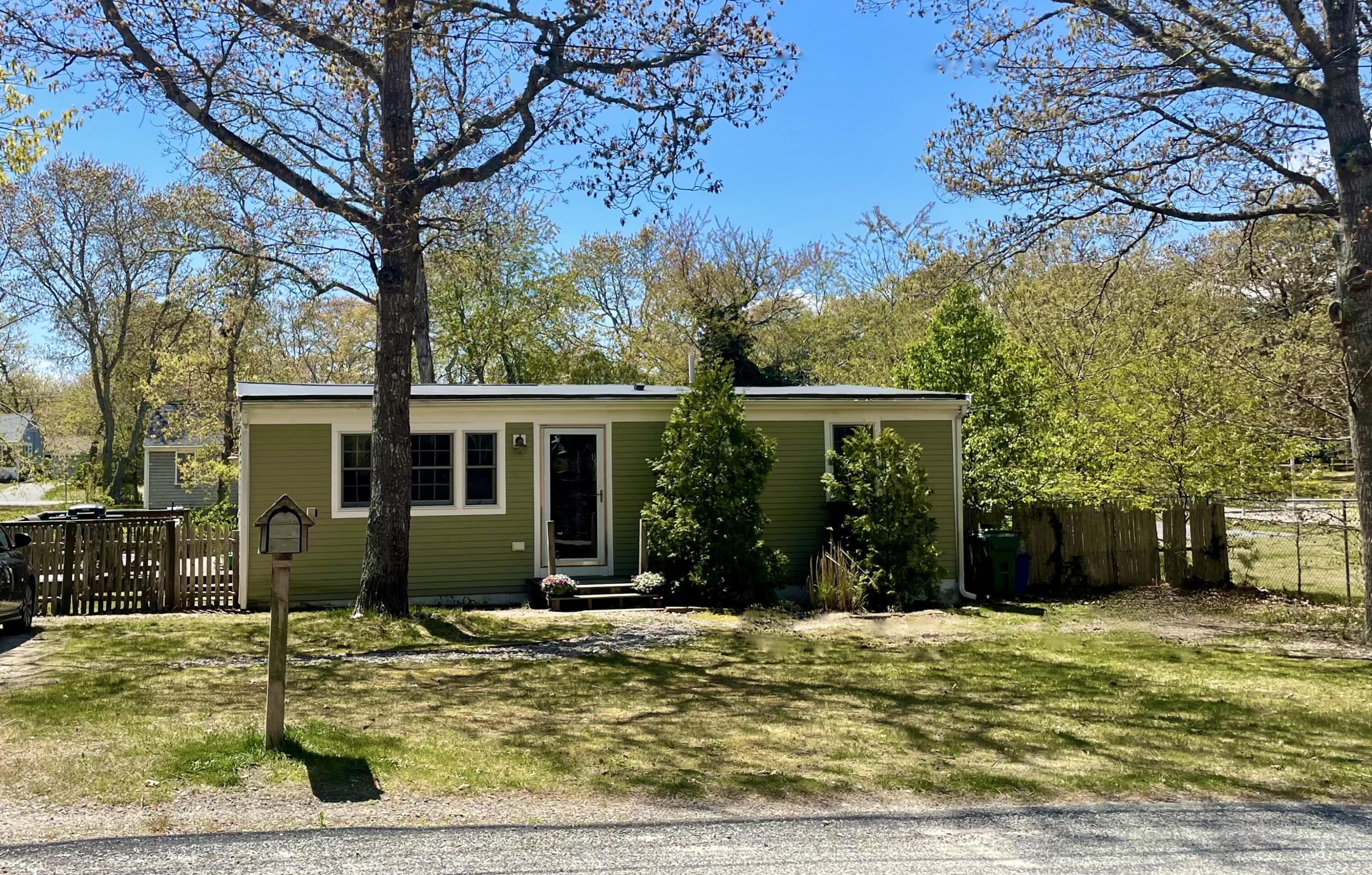 21 Butler Avenue, West Yarmouth, Massachusetts 02673, 2 Bedrooms Bedrooms, 4 Rooms Rooms,1 BathroomBathrooms,Residential,For Sale,21 Butler Avenue,22402197