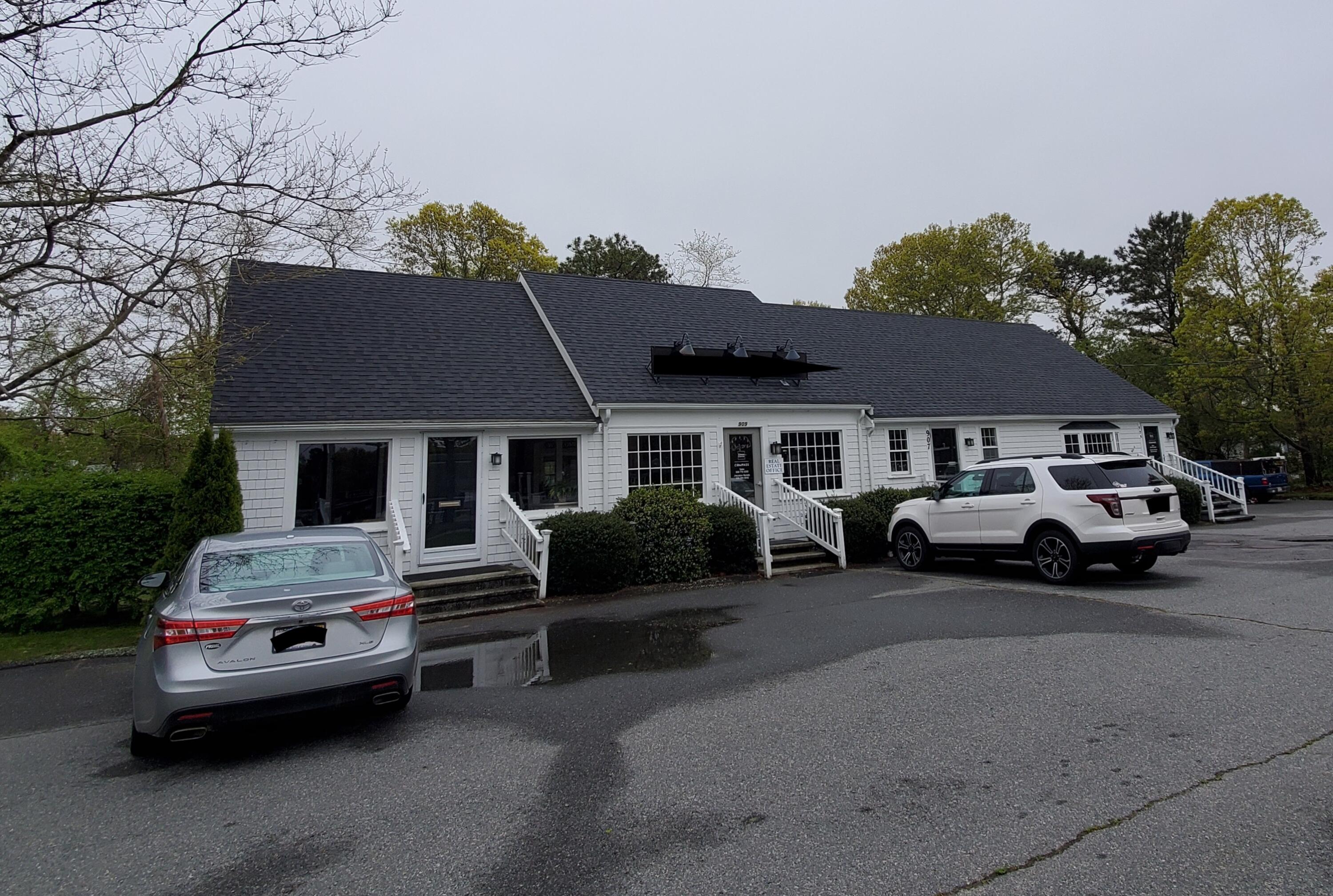 909 Route 28, South Yarmouth, Massachusetts 02664, ,Commercial Sale,For Sale,909 Route 28,22402297